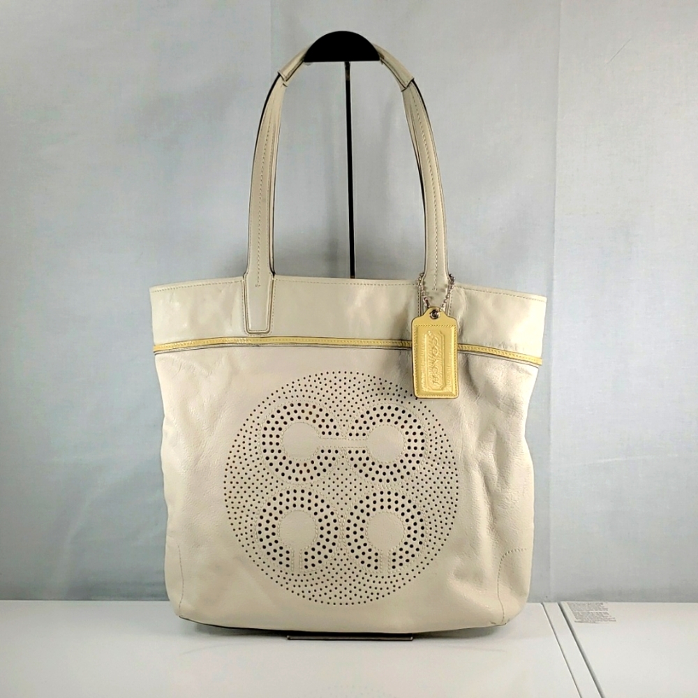 Coach 17041 Audrey Leigh Laser Cut Perforated Ivory Leather Tote Shoulder BagNWT